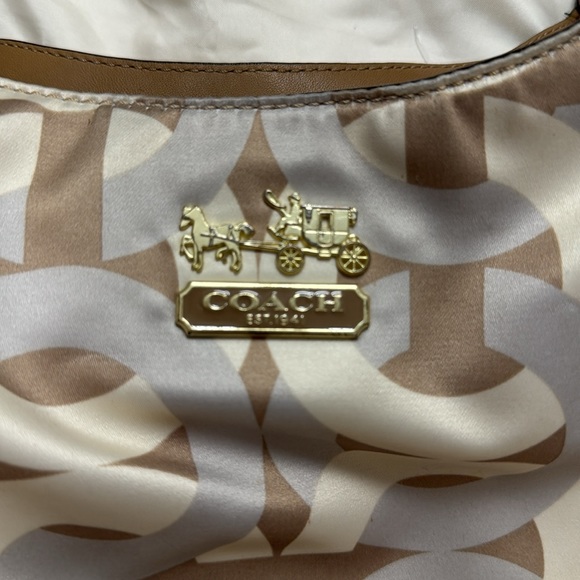 Coach hobobag - Picture 15 of 16